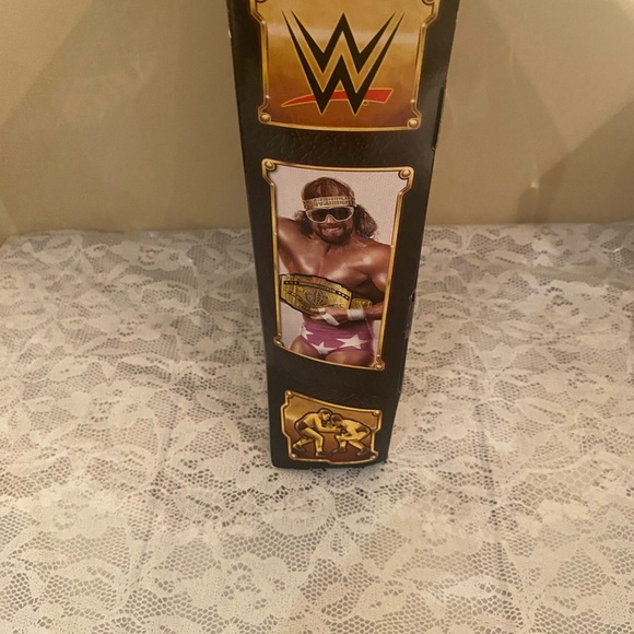 WWE Defining Moments Elite “Macho Man” Randy Savage (Wrestlemania III) Figure - Picture 5 of 8